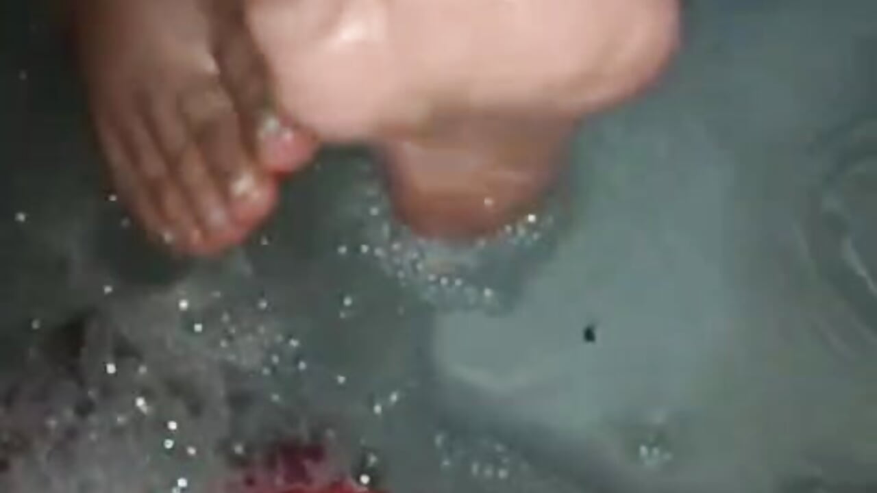 sexy feet 🦶🤤 - vidéo du modèle de showcams Maya_johnson2