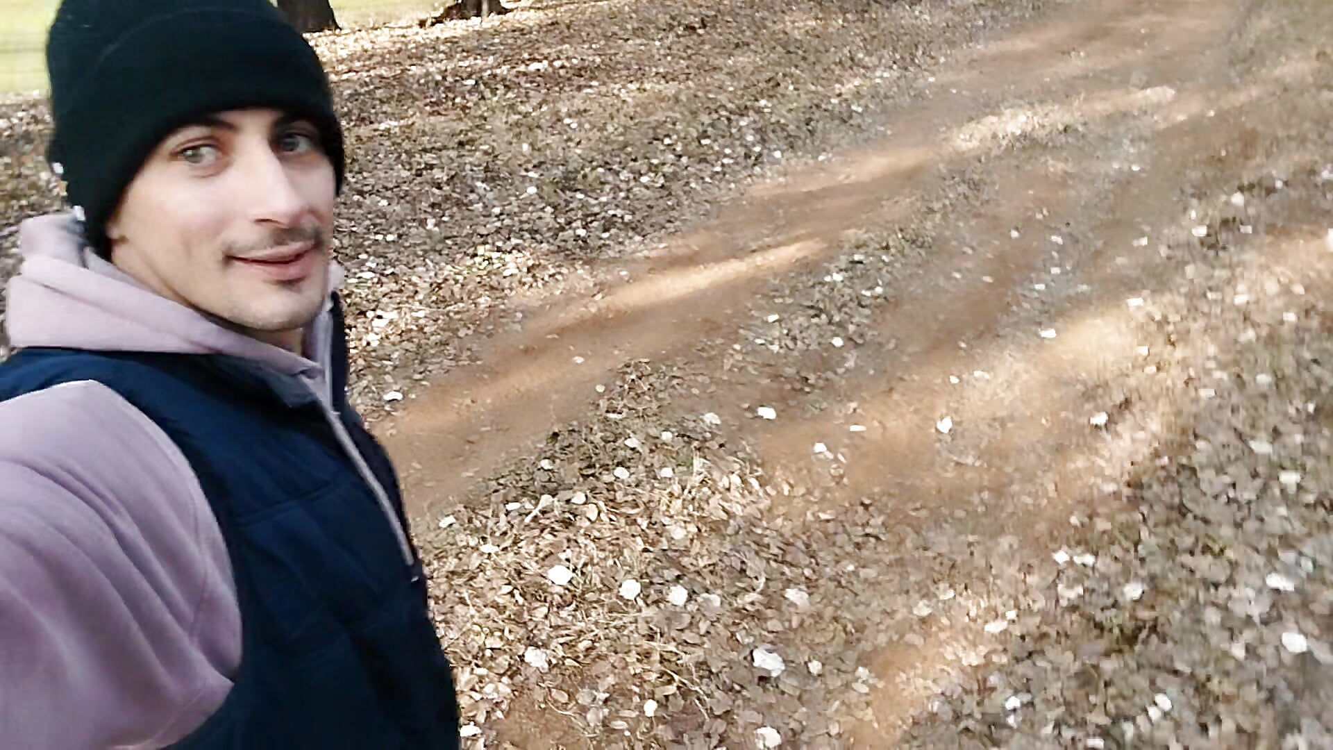 Dog walker 101 – video od webkamerové modelky LiL-DRapXXX