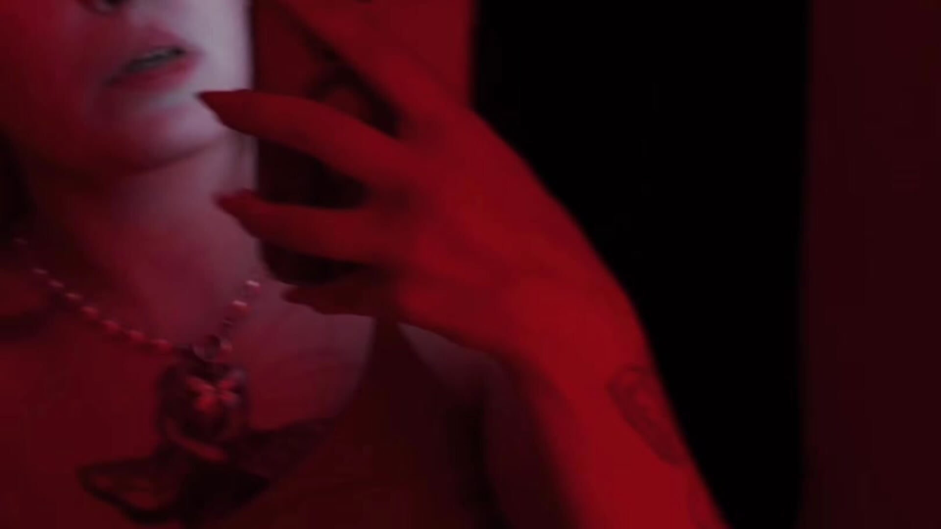 <3 - Nelly_Silk adlı kamera modelinin videosu