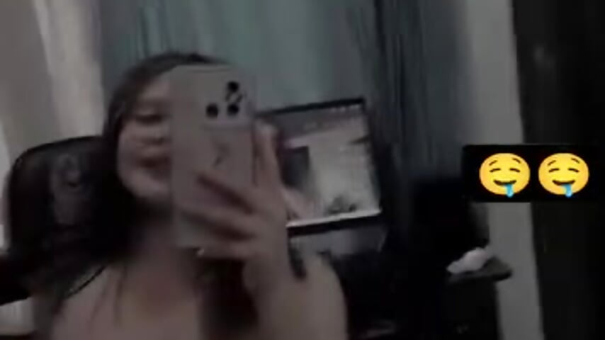 🫣 - فيديو من Nahomi_velez موديل الكام