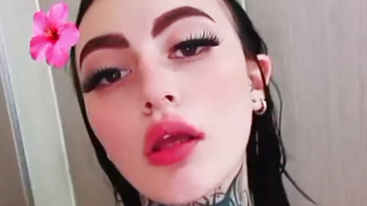 ♥ - video di RubbyMonroe modella di cam