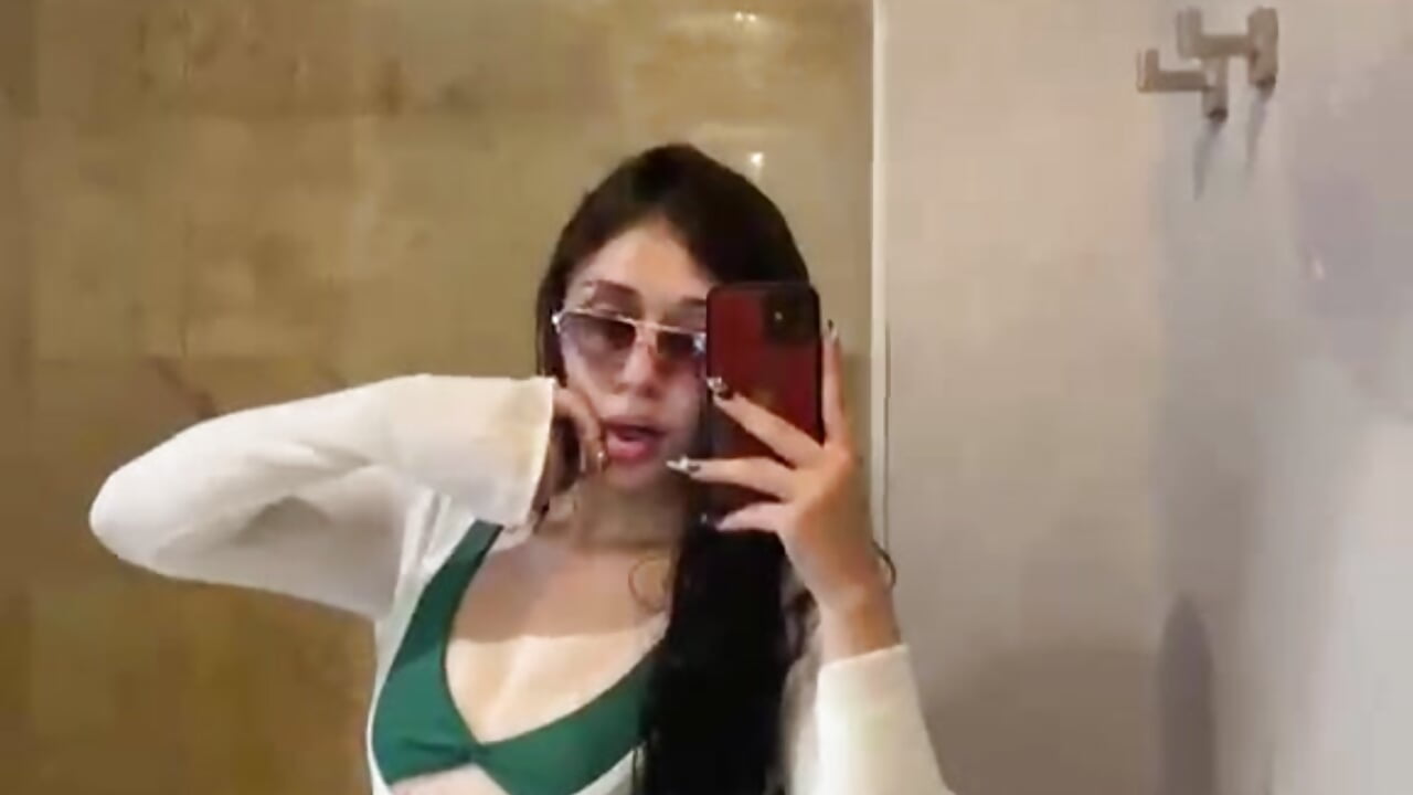 Swimsuit Before the Beach🔥💦 - video av Zoey_monroe cam model