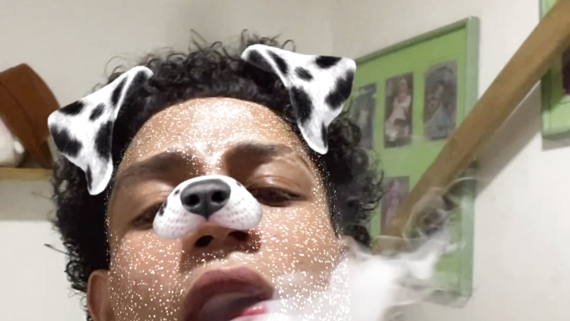 Fumamos o qué?🥴🤦🏽 - video 777__dmz__ kameramallilta