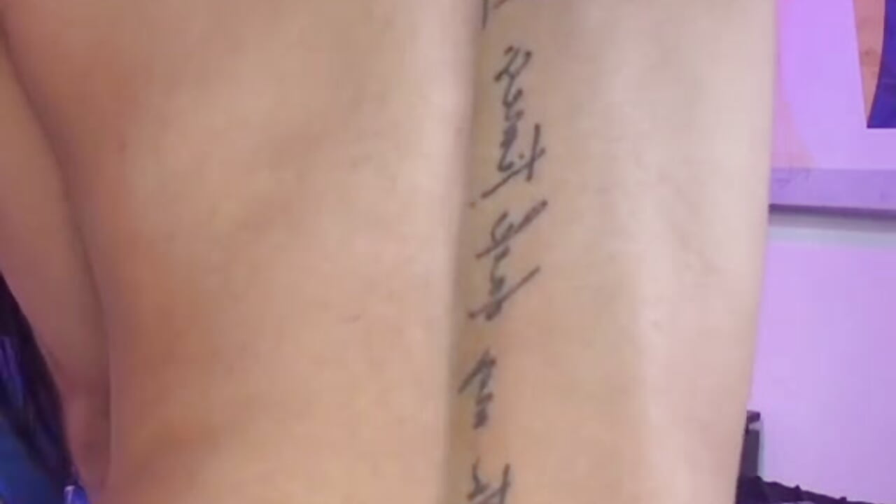 My beautiful back tattoo, do you like it? 😳💗💦 - video oleh Gabriela_meow kamera model