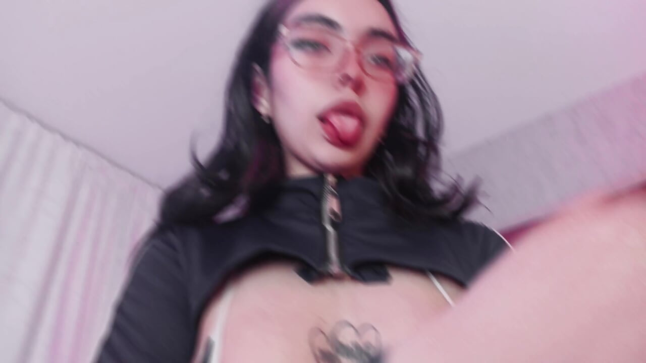 Naughty Gothic😈🖤 - video by Molly_A cam model