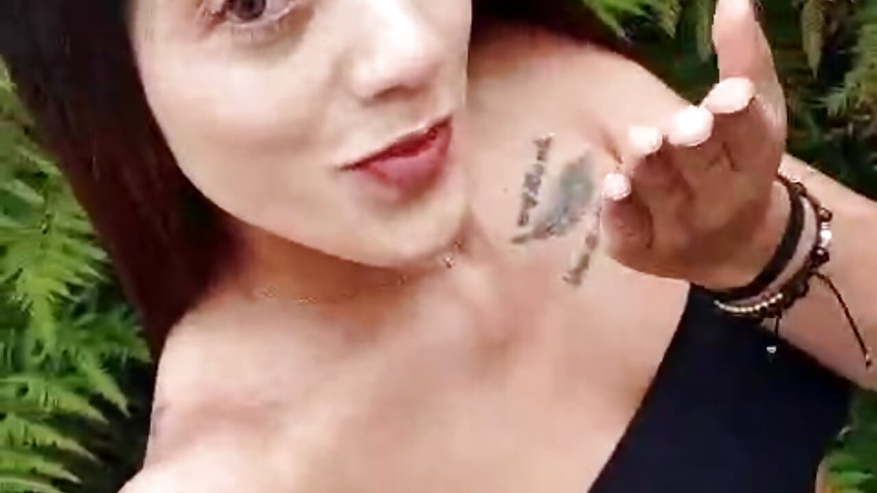 profile-intro-video-1773150308 - vídeo de la modelo de cam Electra_Pinkk