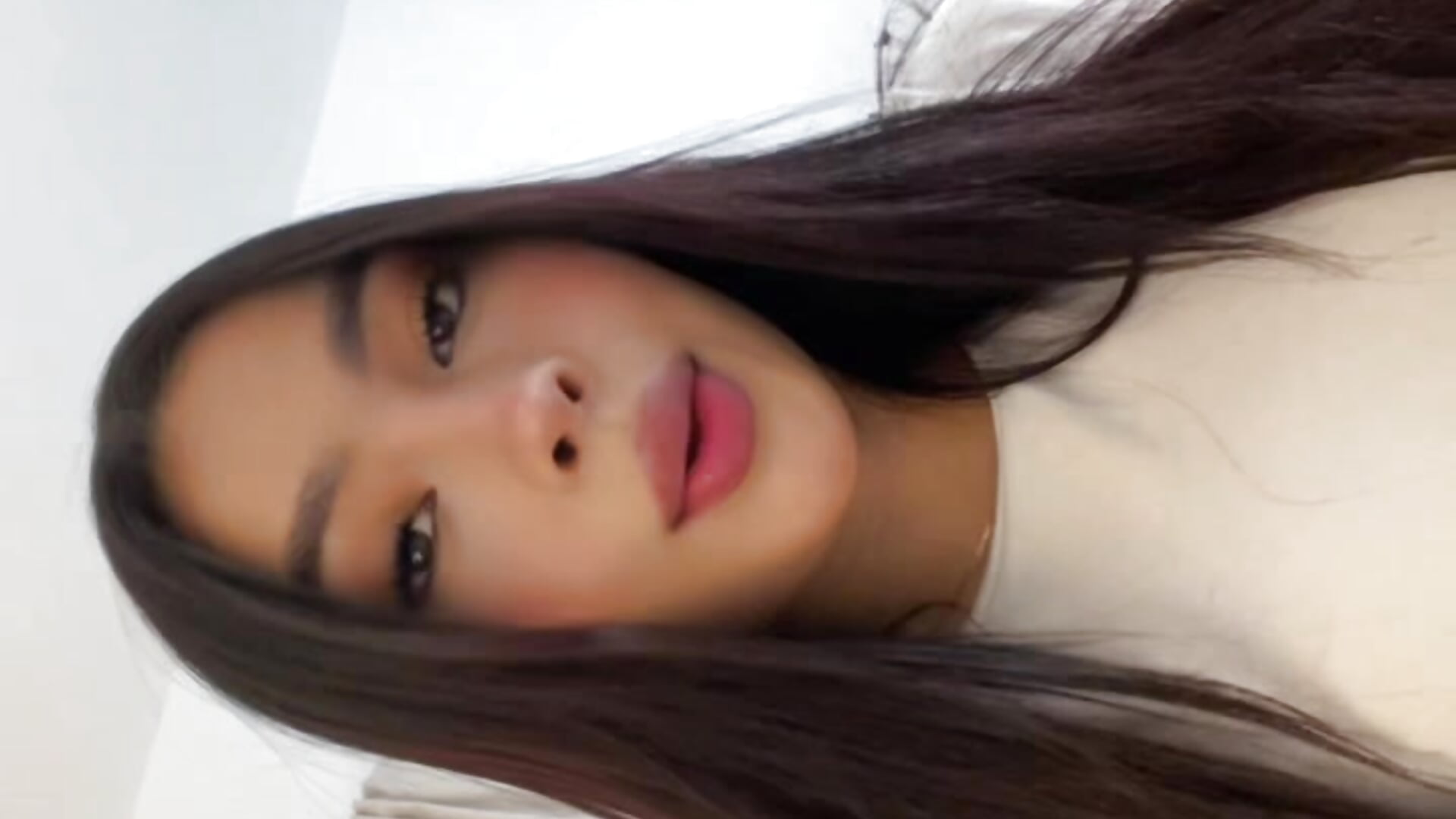 prety girl - video oleh model kamera zara-mur