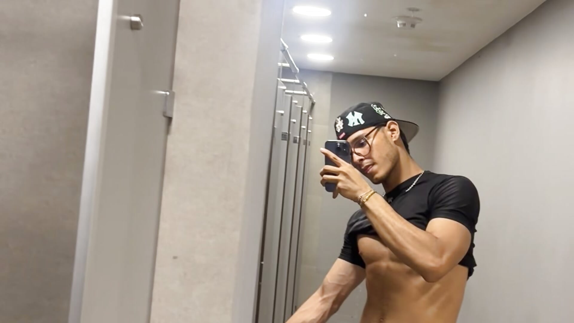 despues de el gym 😊 - video by BanSonder cam model