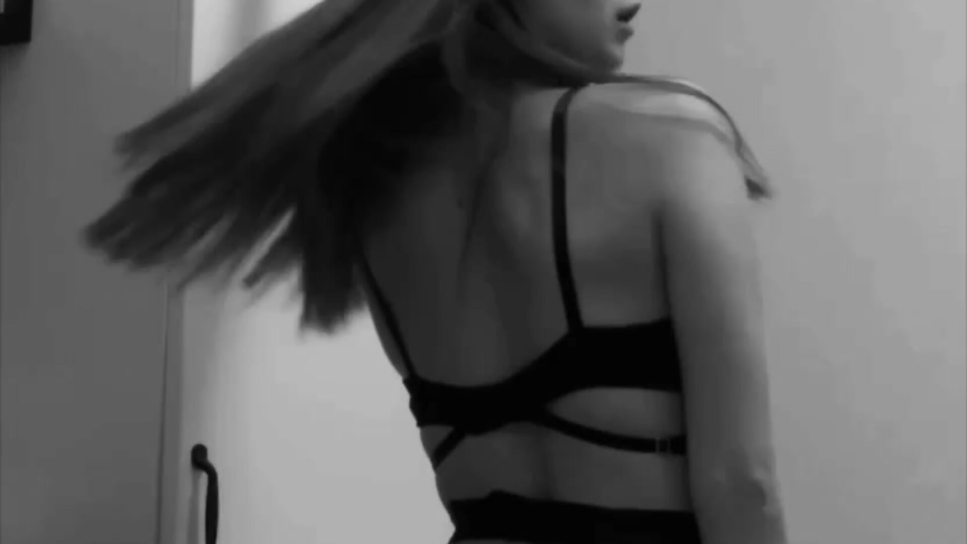 Erotic dance - فيديو من Demmonessa موديل الكام