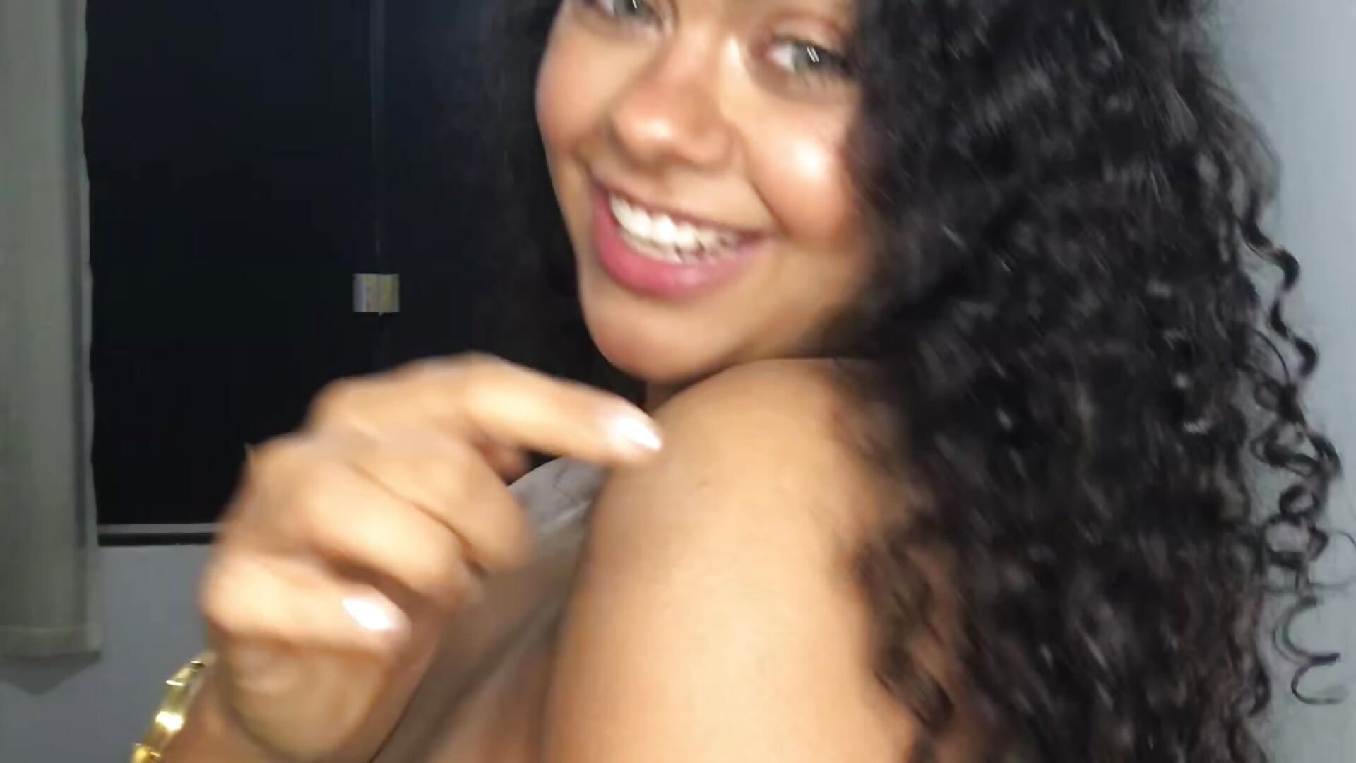 Curte - วิดีโอโดย sarmidai โมเดลแคม