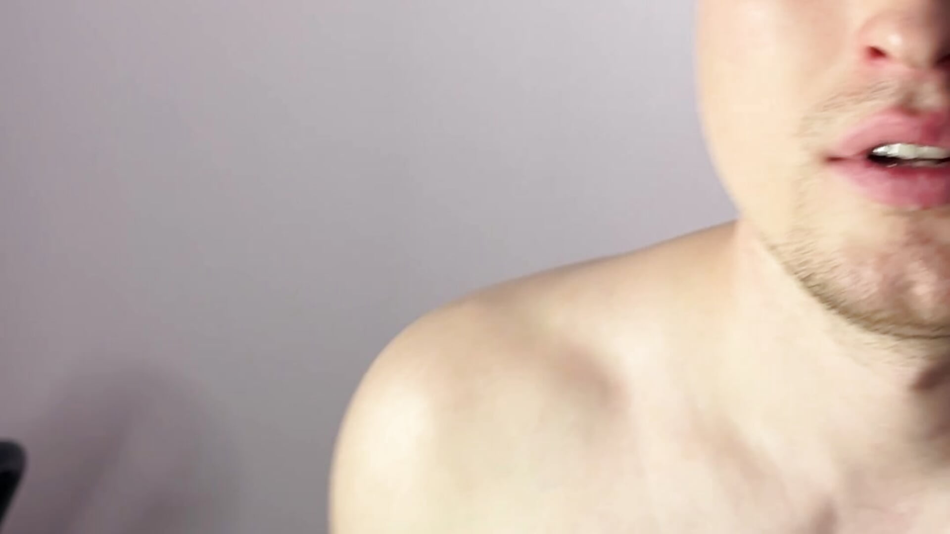 The gym soundtrack makes everything dramatic  💪😮‍💨－カメラキャストのSweatyJayの動画