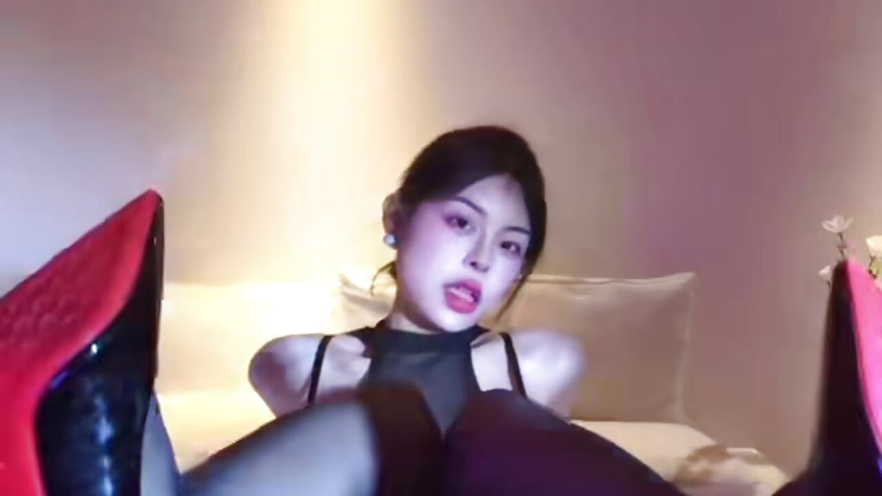 黑丝旗袍