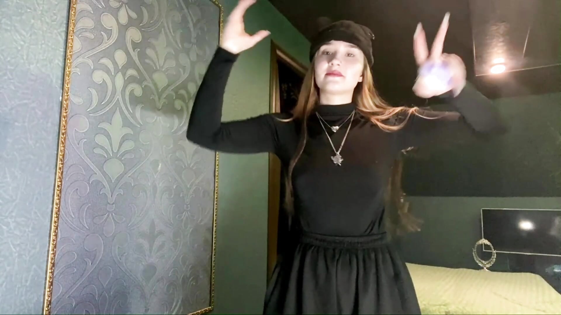 hot girl drives you crazy－カメラキャストのCarmelaLiebherrの動画