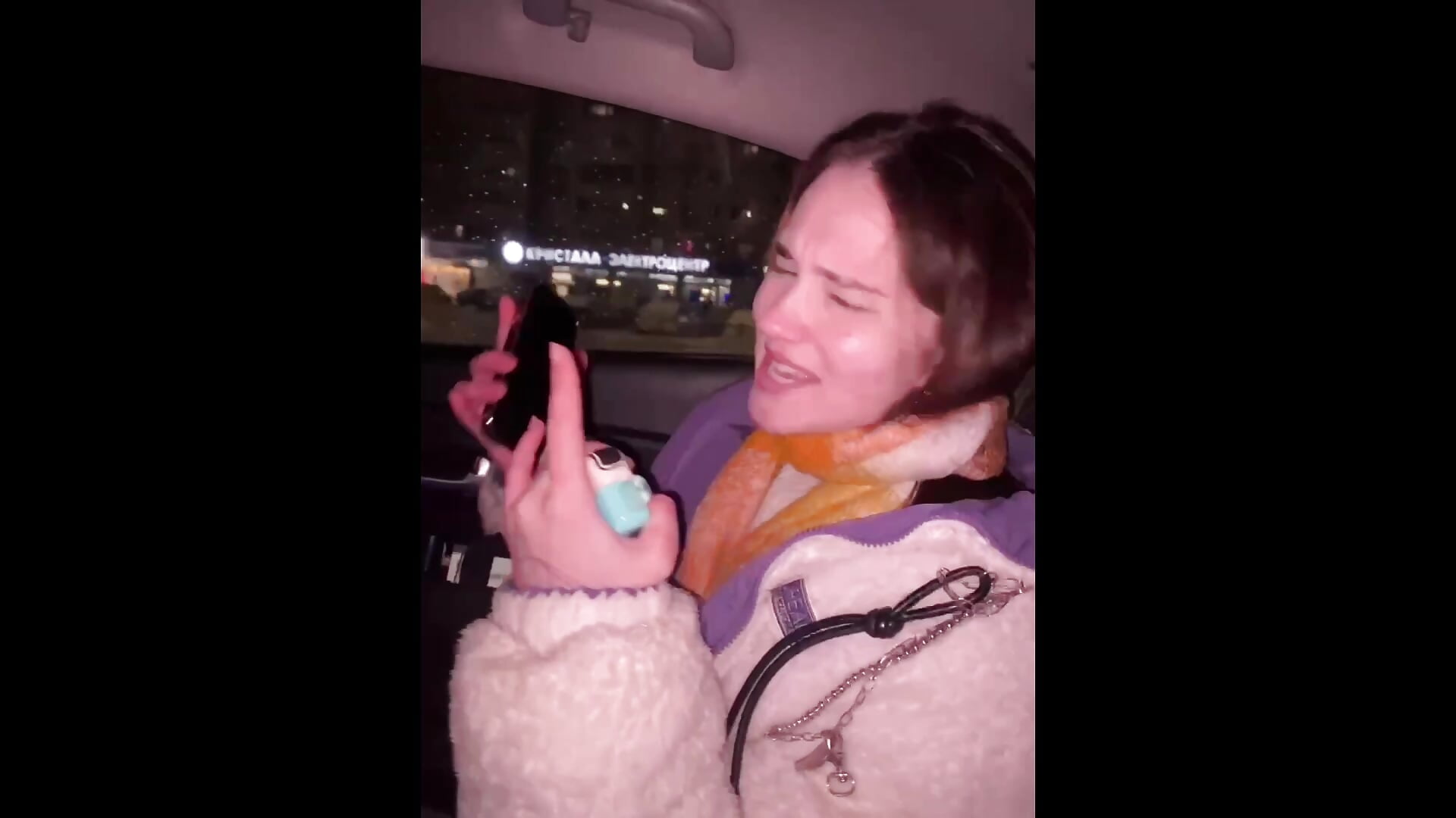 Let's do a dirty dance－カメラキャストのCarmelaLiebherrの動画