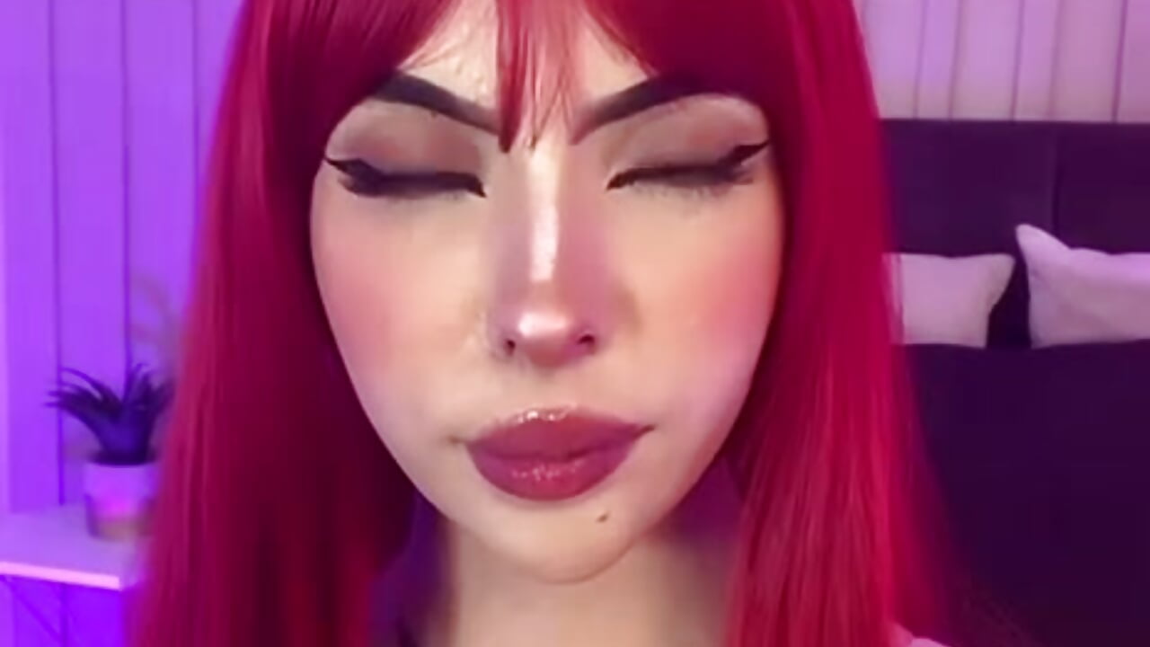 Sexy red-haired girl 🔥 - video van missy_miller_ cam-model