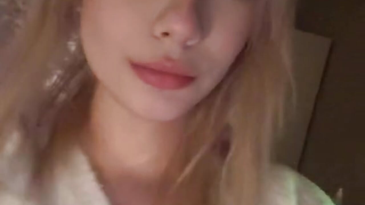 v14044g50000d5rst0nog65j61lc9e70 - Video von annie1handsome Cam-Model