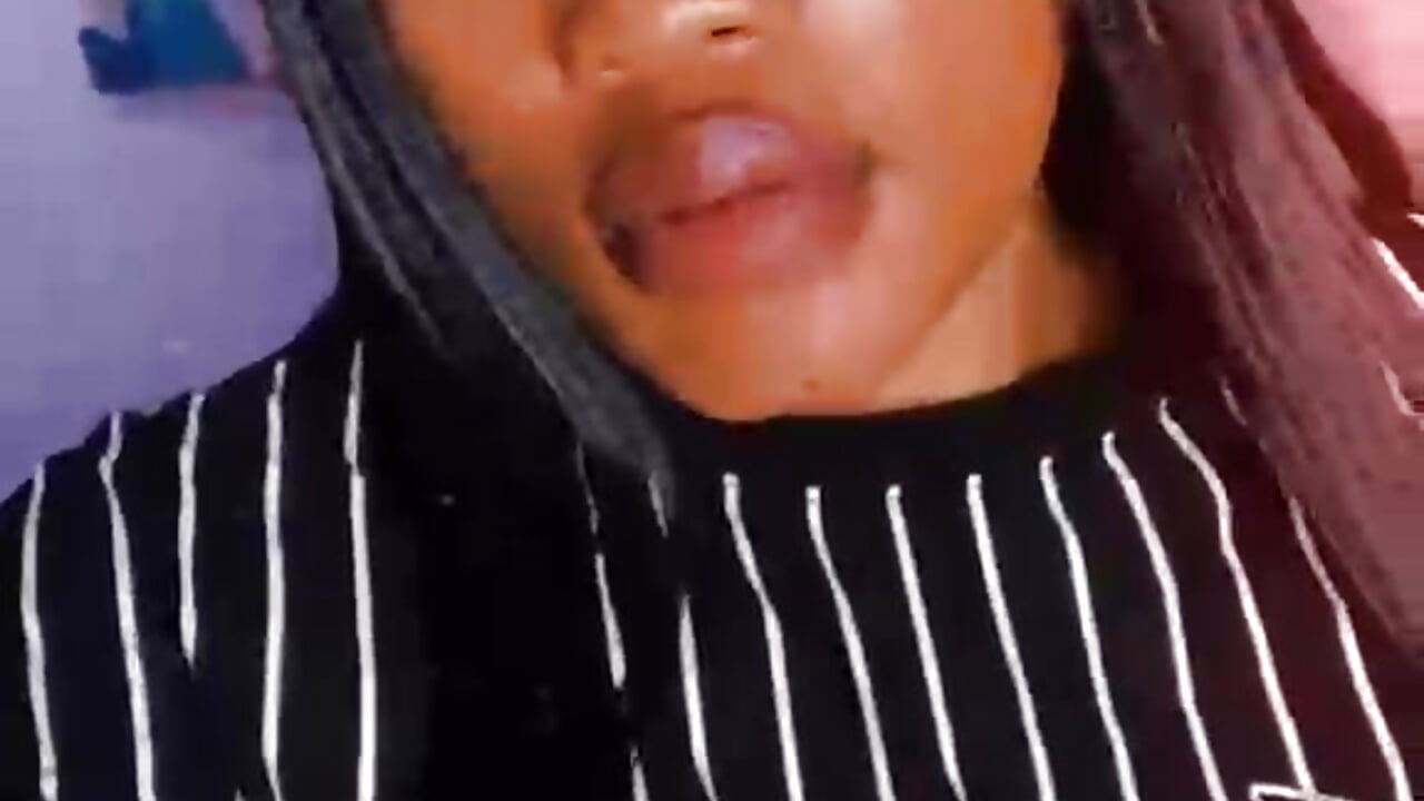 WhatsApp Video 2026-03-19 at 8,06,53 PM – видео вебкам-модели MissPradaa