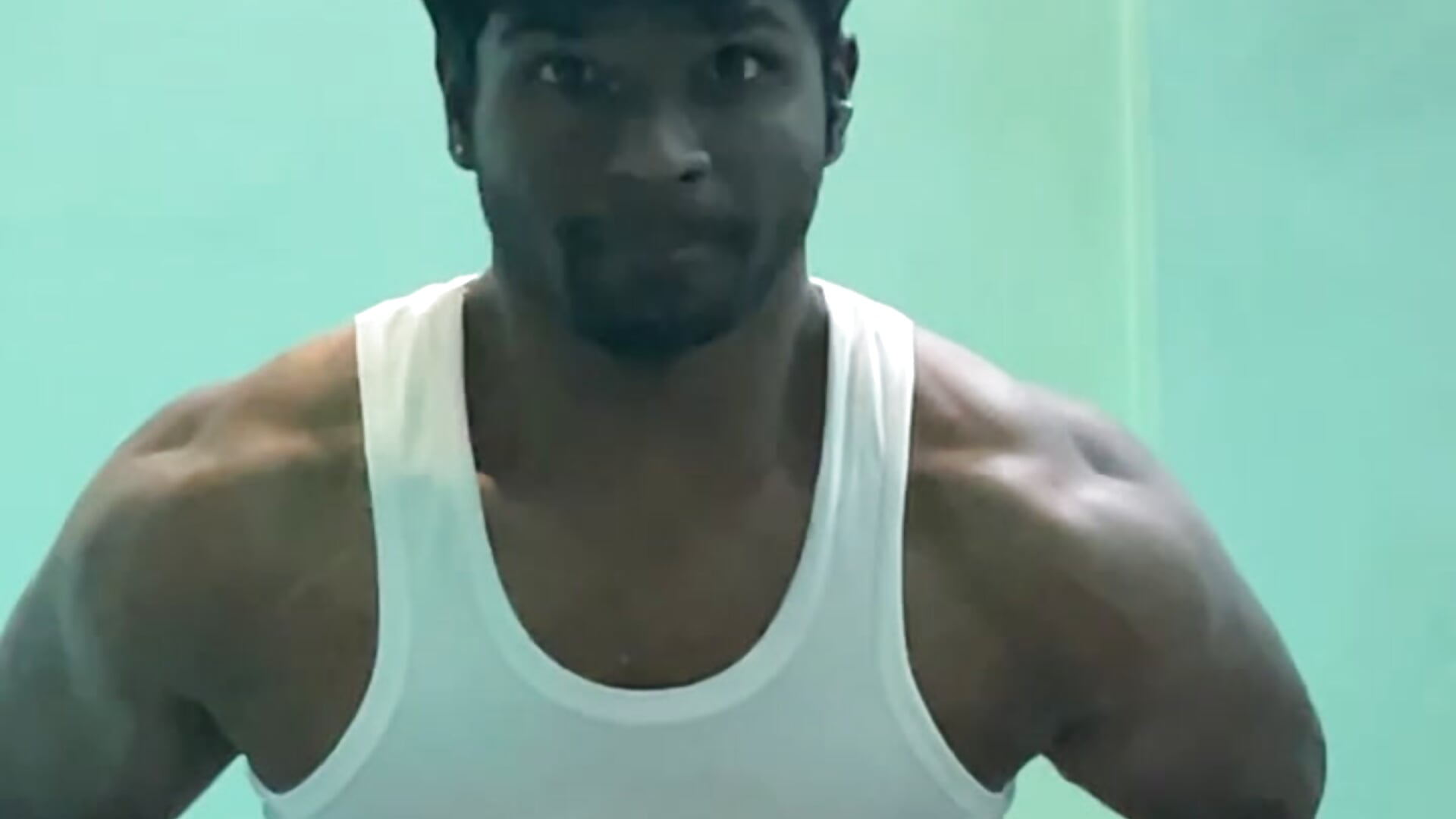 9571549B-1083-4AF0-BF5F-0911B013084A - video của người mẫu cam versatile-6