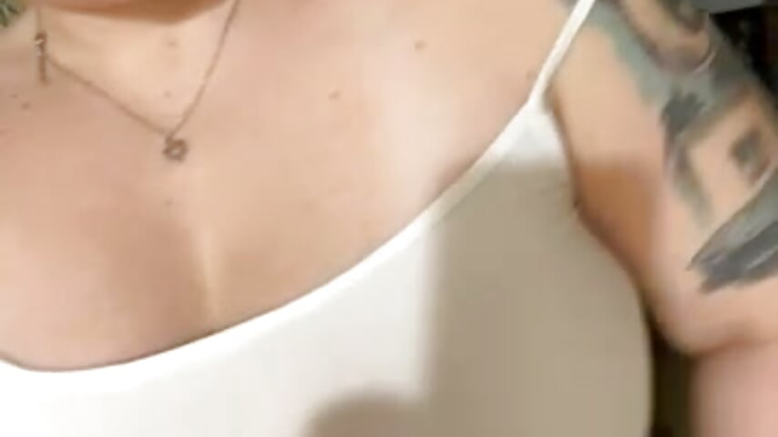 My tattoo - відео від вебкаммоделі Nenssy555