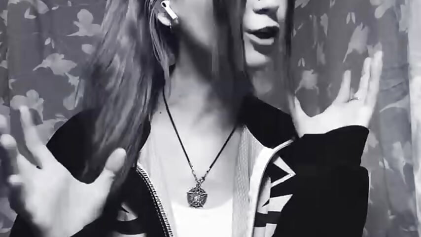 I feel like an artist at heart🎙🌟 - video by Lollybomb cam model