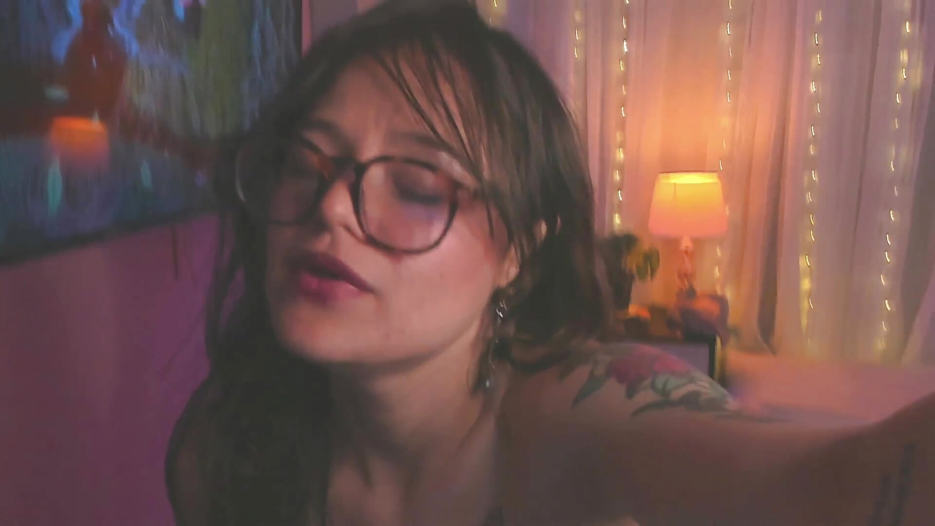 Bana güzel olduğumu söyle, bana beni yiyeceğini söyle  🌹 - Vídeo de Tallulah_Kinky, modelo de vídeos