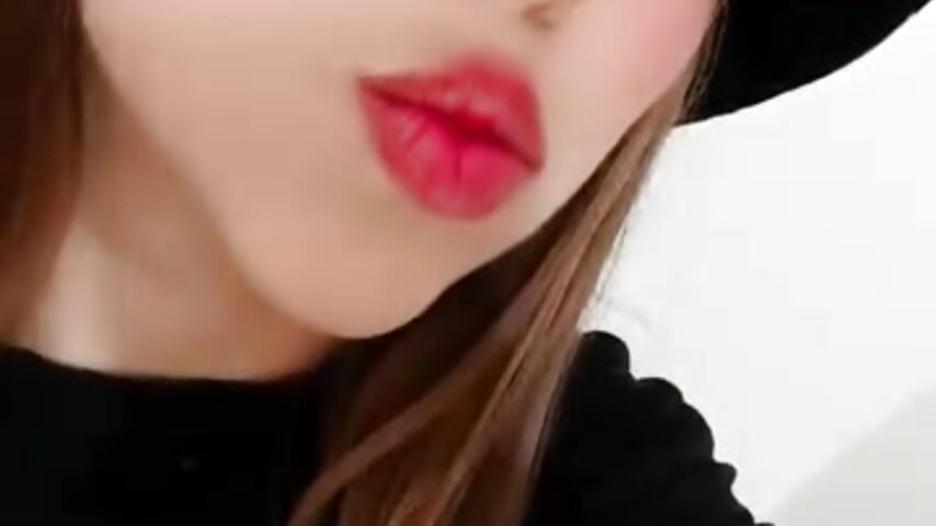 KISSES FOY YOU HONEY  ❤💋 - відео від вебкаммоделі alaia05