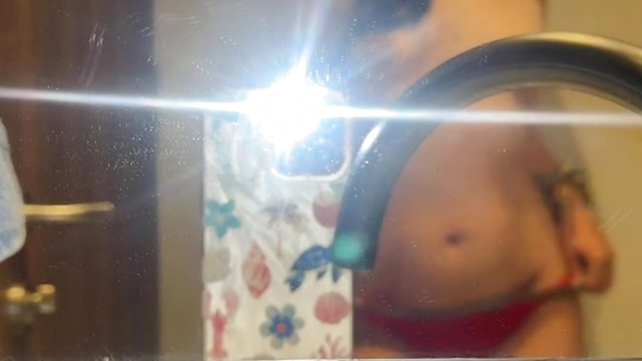 v14044g50000d4c4n4vog65qvevck4m0 - video by violette69 cam model