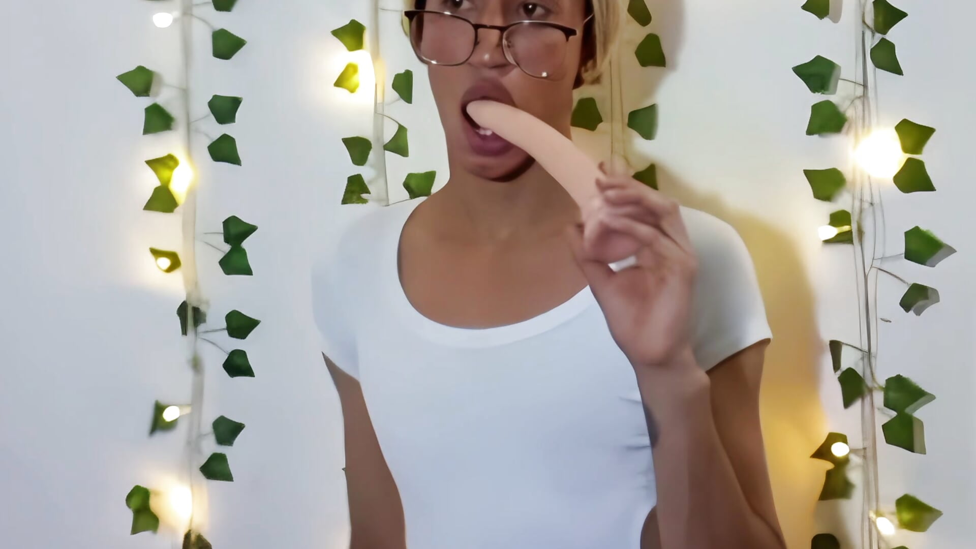 Andrea_Nx - ক্যাম মডেলের ট্রেন্ডিং  2589টি ভিডিও