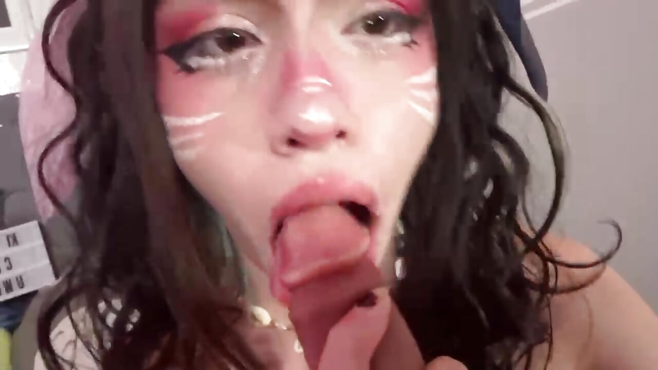 my beautiful ones we are almost kissing to have fun for a while 🍒❤️ - video by kitticam cam model