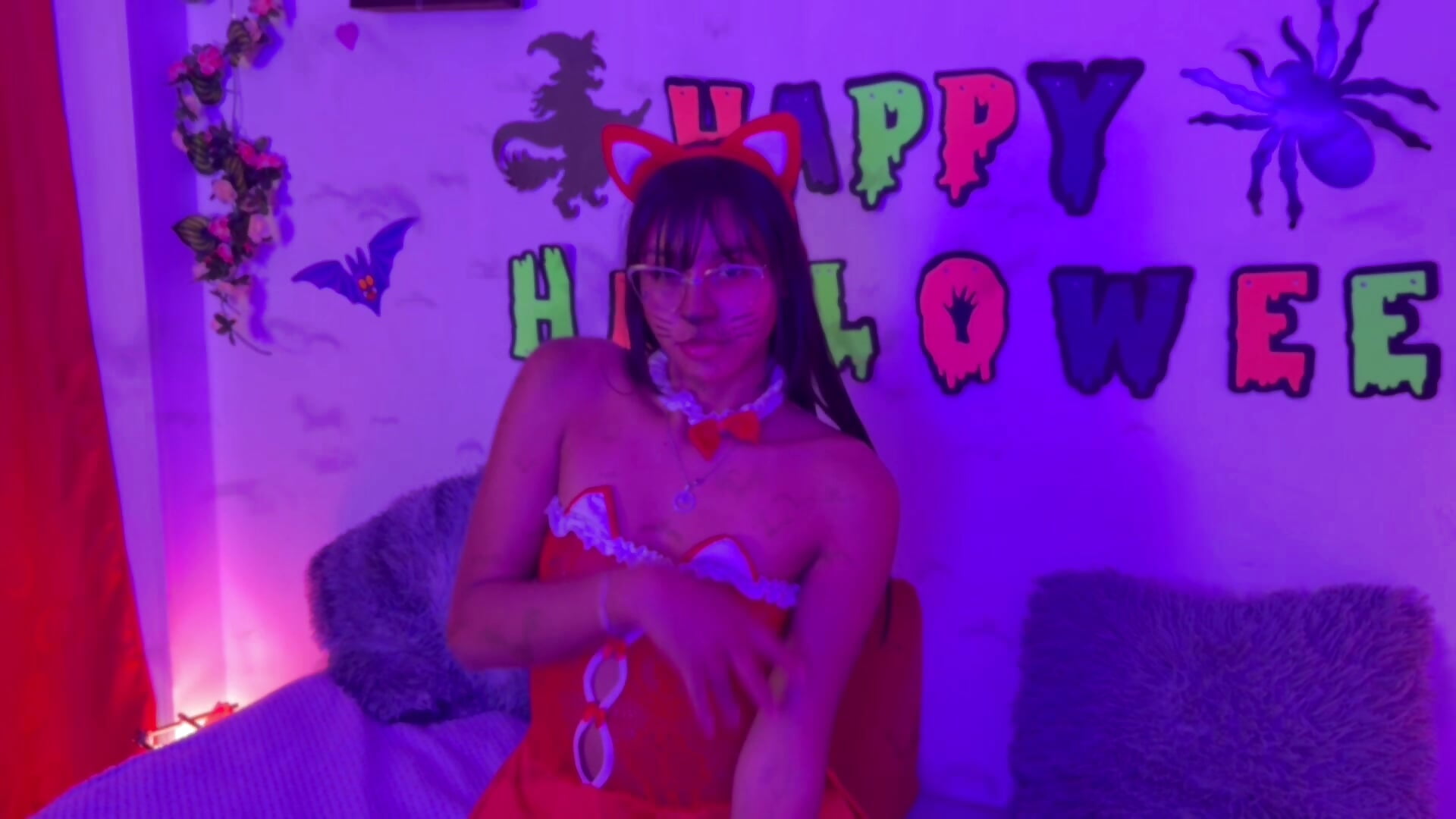 Happy Halloween 🎃 - video PaulaCutexs kameramallilta
