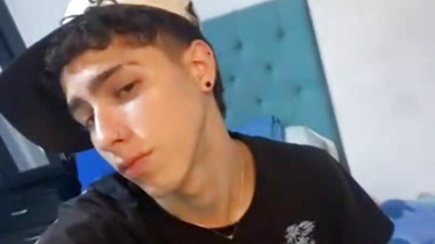 🙂‍↕️ - Vídeo de DamonX_X, modelo de vídeos