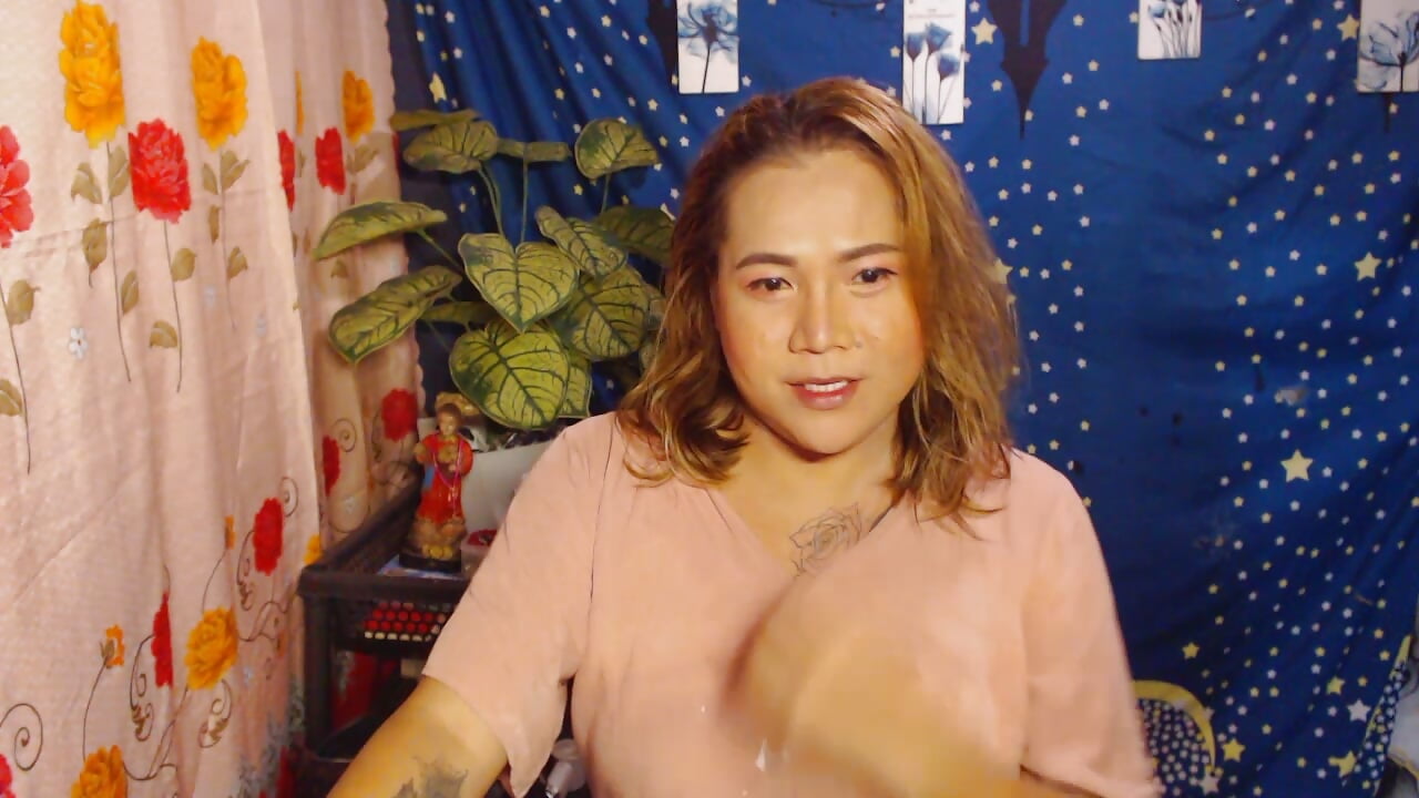 Трендове відео  4138 вебкаммоделі NorahMOREE