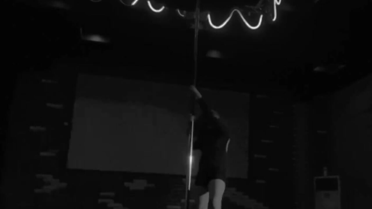 Dance - vidéo du modèle de showcams Emma__21