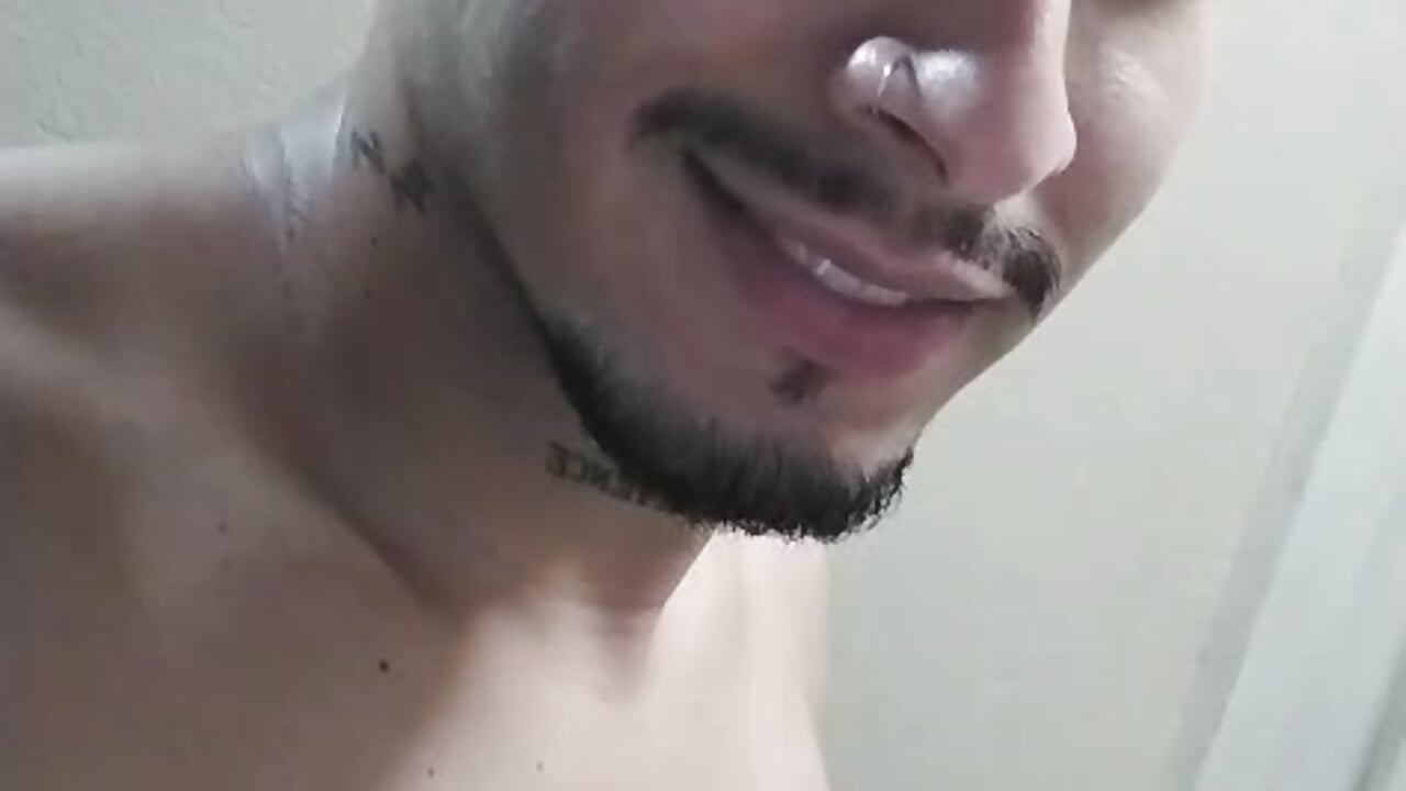 Hey 👑 - video by Leon_Hotx cam model