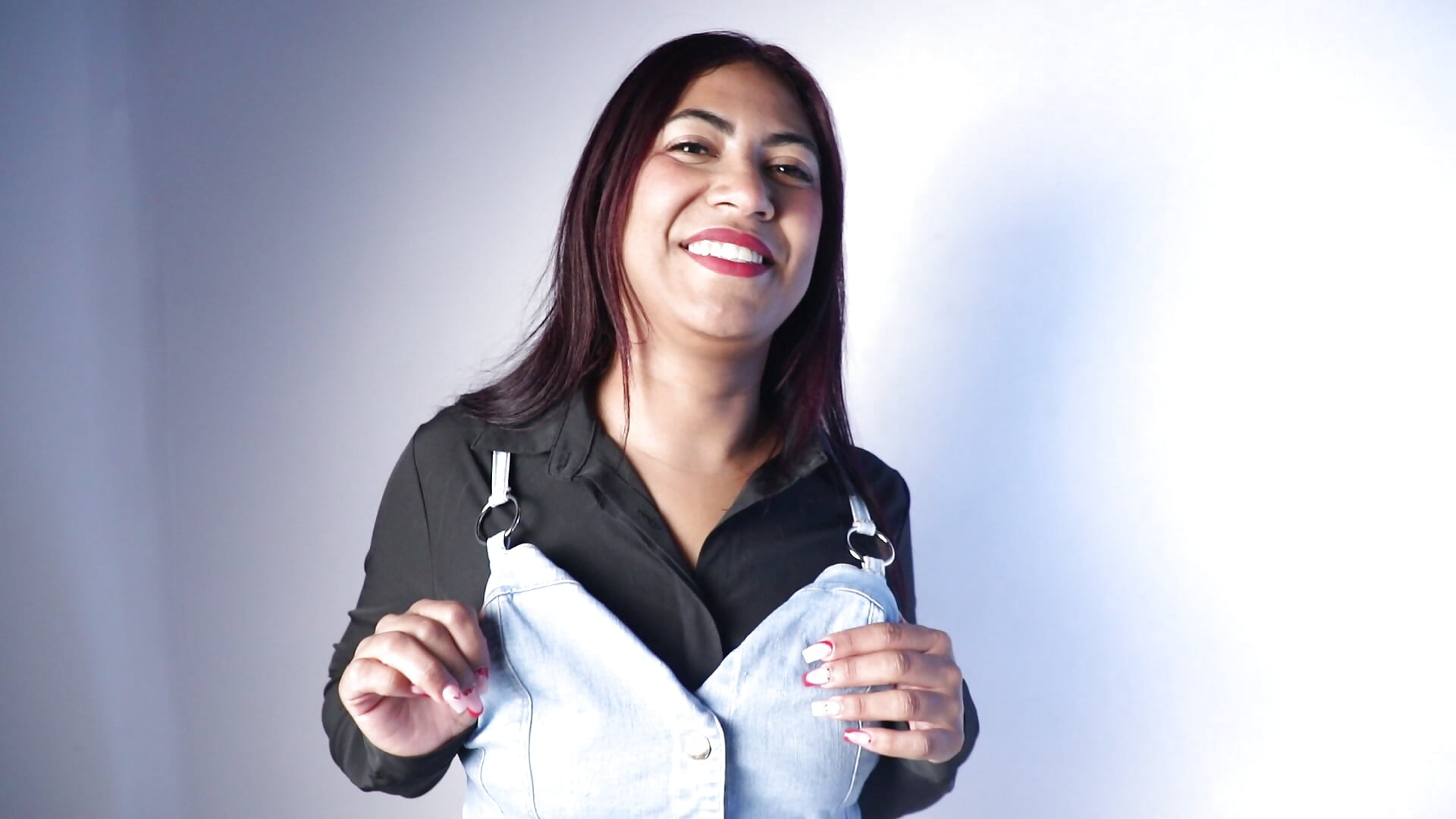 Irresistible attraction - video by Alexa_Wiild cam model