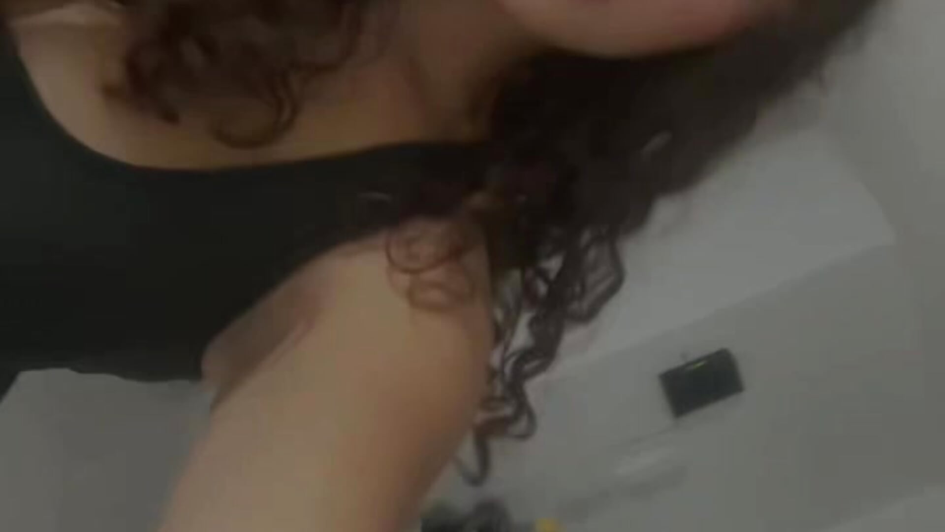 8f16c017678d4035946a4e99ab628849 - video di AnaisNuaghty modella di cam