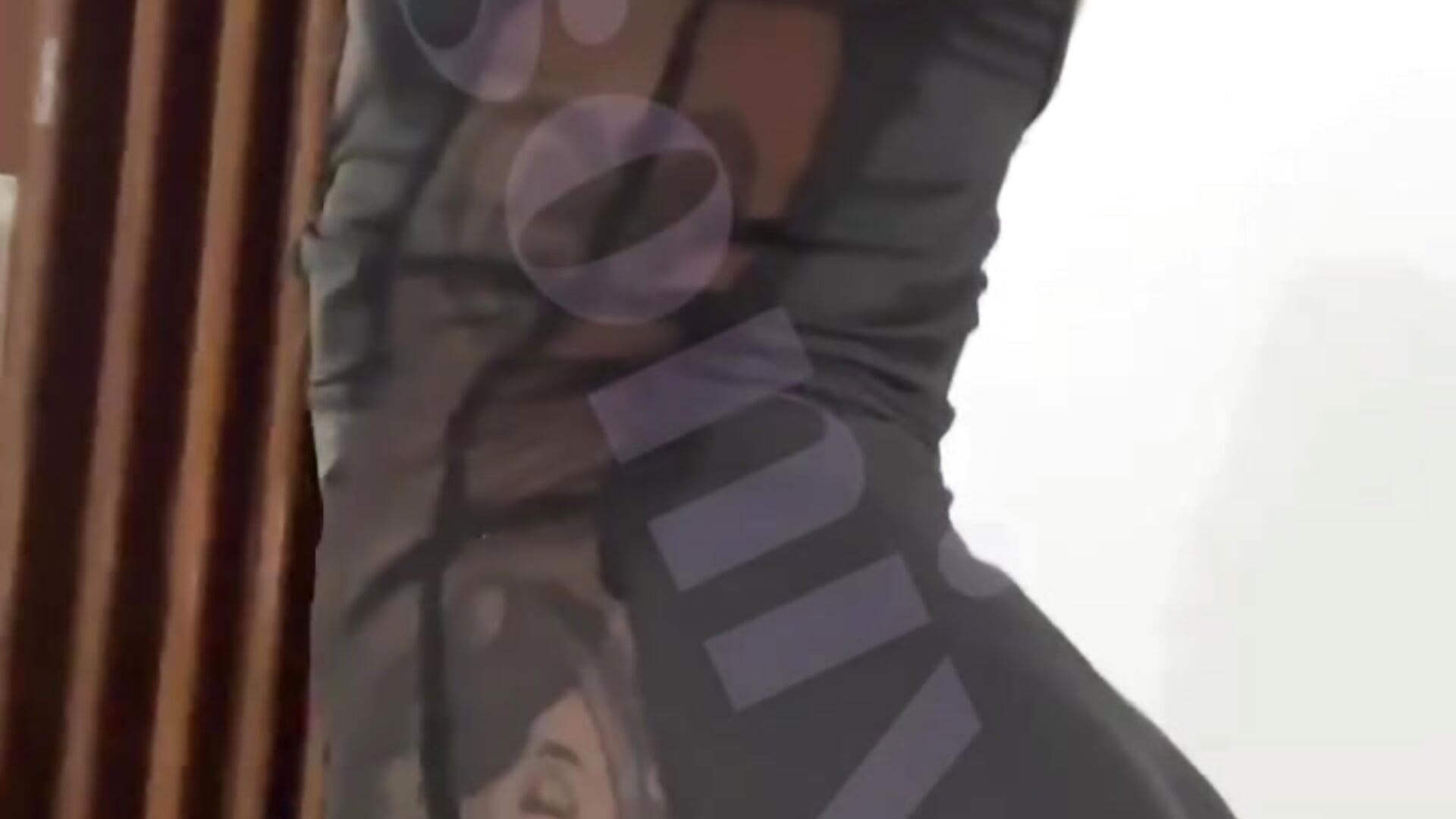 ¿Así o más apretadito? 🫦 - วิดีโอโดย Poison_Ivy_29 โมเดลแคม