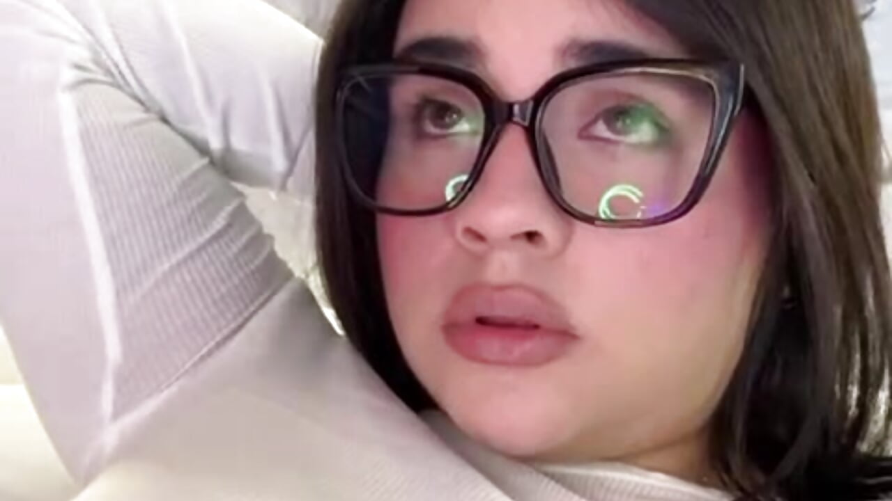 Persefone🌹 - فيديو من its_persy موديل الكام