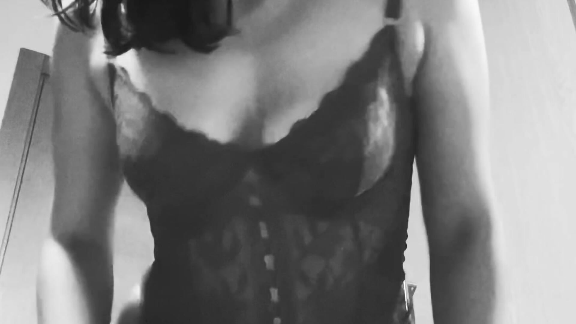 FF20B65A-2B19-4B35-8E69-33A19021E591 - video by EmelyGigi cam model