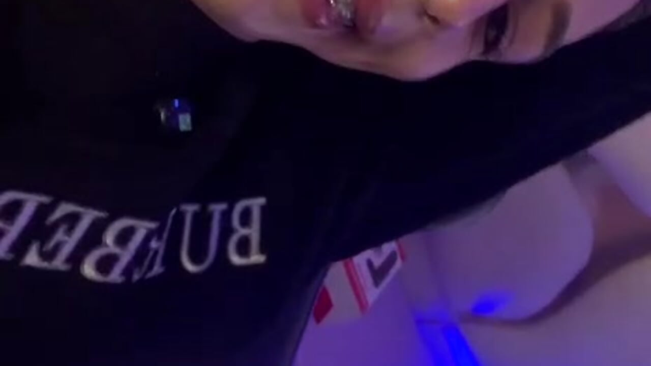 A little smoke — filmik Luca_Prince_, modela(-lki) na kamerkach