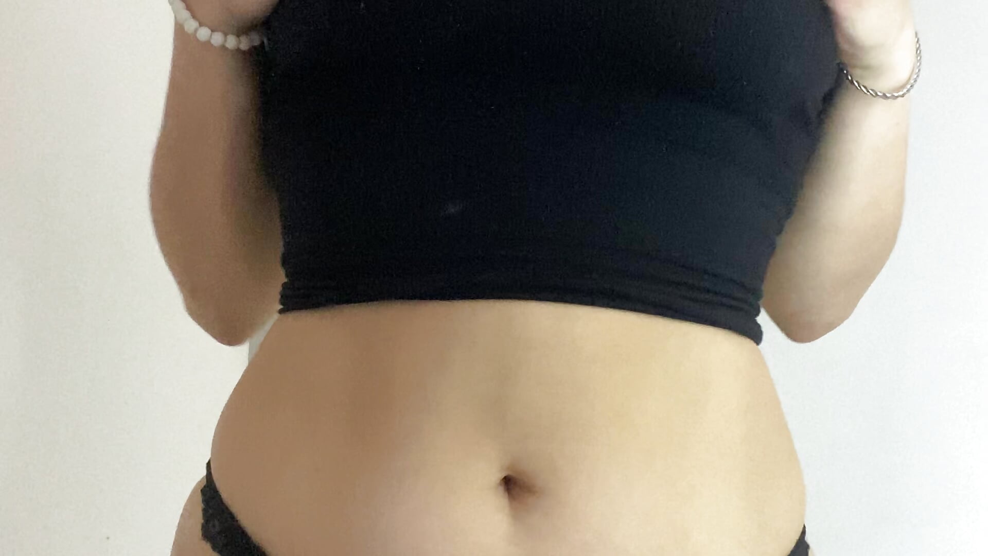 A little gift for you 😋 - Vídeo de im_mariana_, modelo de vídeos