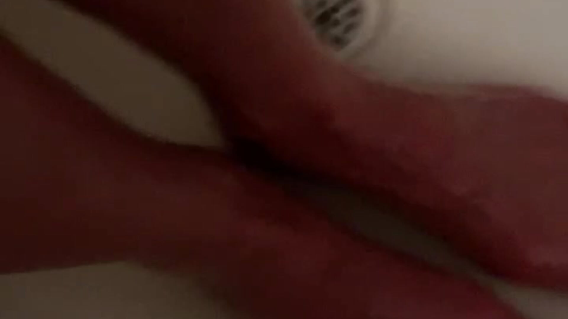 Wet feet - video by KeepupwithaJones cam model