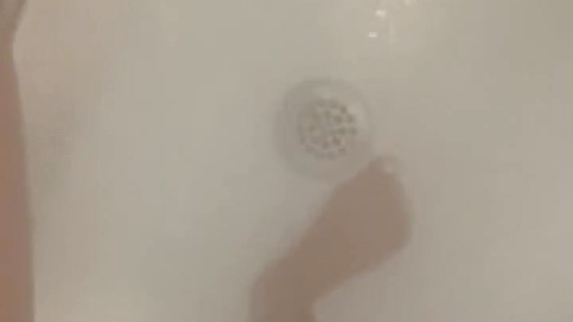 Feet and sensual pussy wash - video by KeepupwithaJones cam model