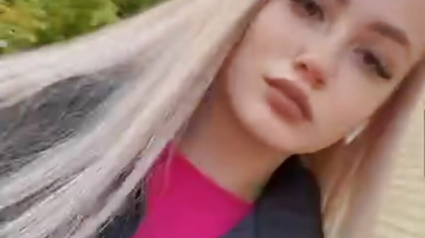 bb - clip cu Jooyce_Howward model videochat