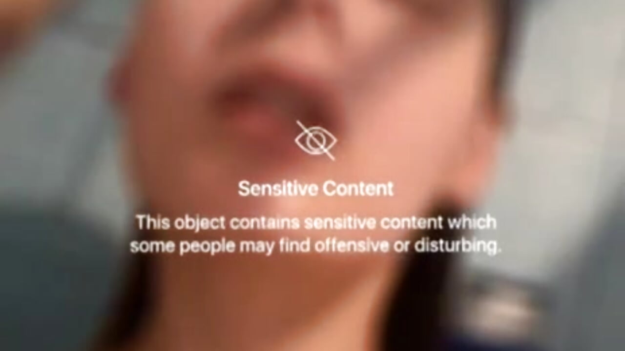 Little hot ~ - відео від вебкаммоделі Ellaizatelly