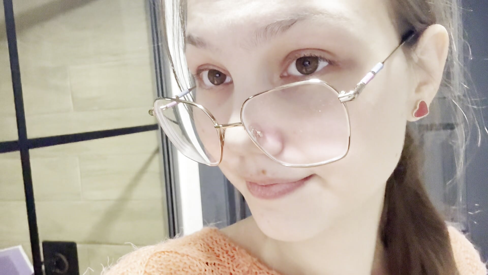 me mer - video by DeonKeisker cam model