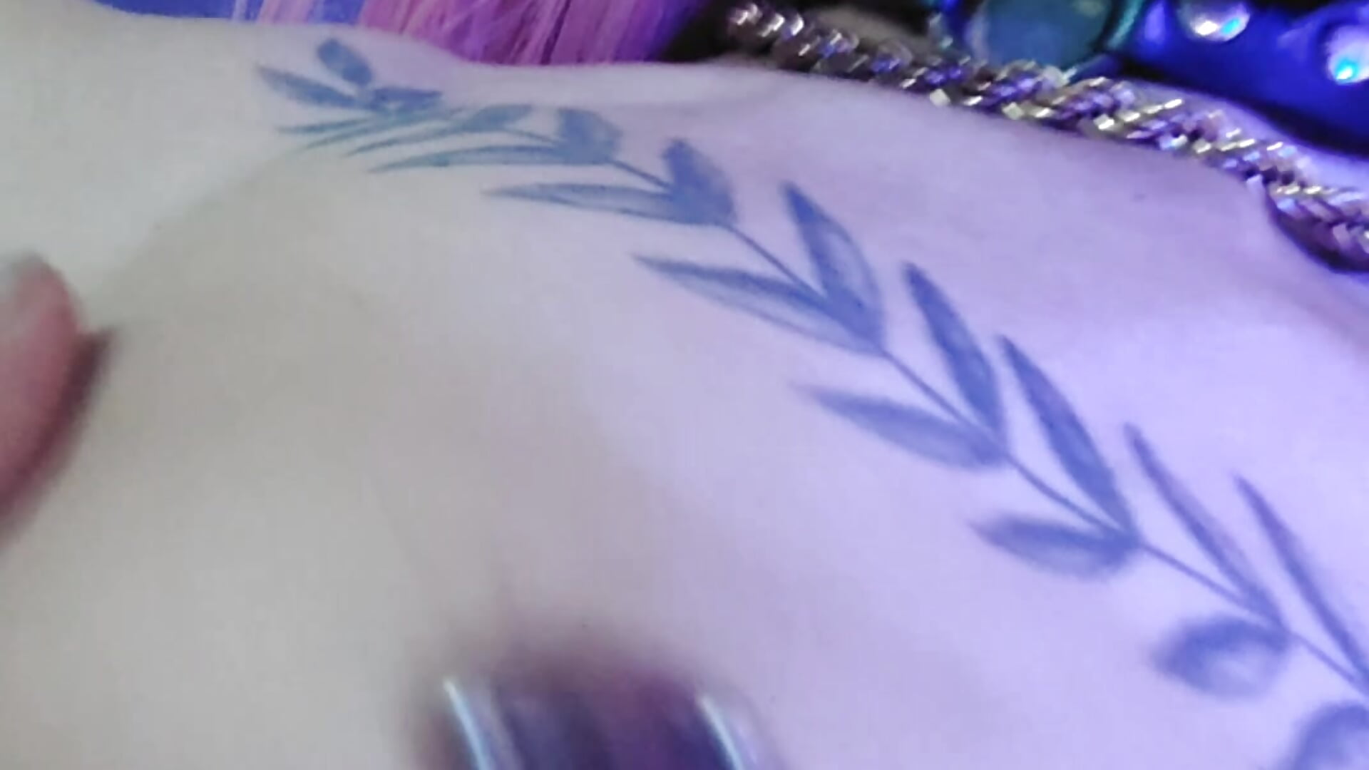 Lick My Nipple Piercing - βίντεο μοντέλου GooddessKarenX