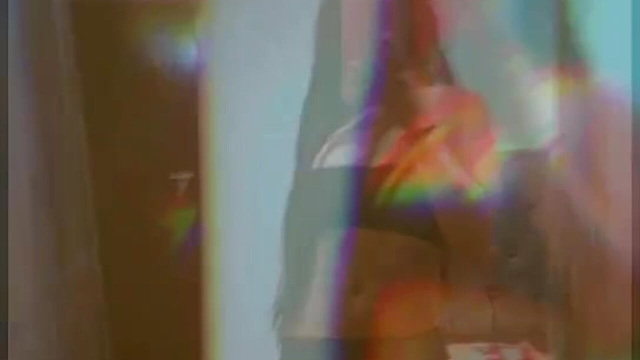 me - відео від вебкаммоделі emily_smith_t