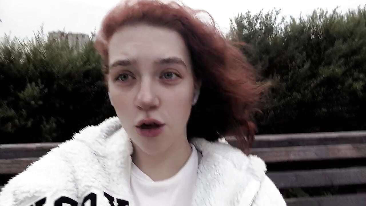 lip sync - video od modelky/modela PeggyCastillo