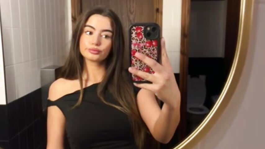 🥵 — filmik Emswiftx, modela(-lki) na kamerkach